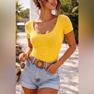 GUESS Yellow Polka Dot Top ☀️ Retro Euro Summer | Scoop Back | Fitted Tee | L